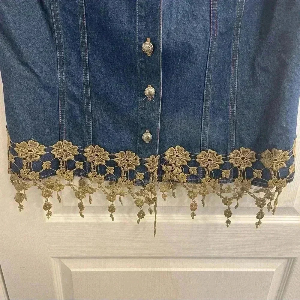 Denim Vest With Floral Knit Fringes - Picture 4 of 13